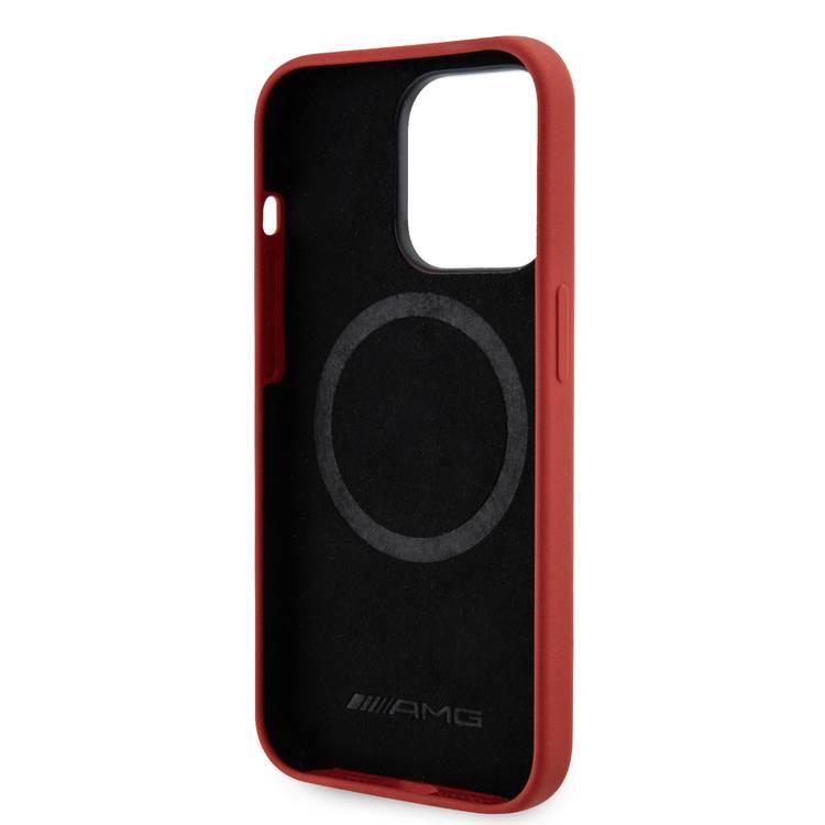 حافظة AMG MagSafe من السيليكون مع نمط شعار AMG عمودي لسلسلة iPhone 15 - أحمر - iPhone 15 Pro