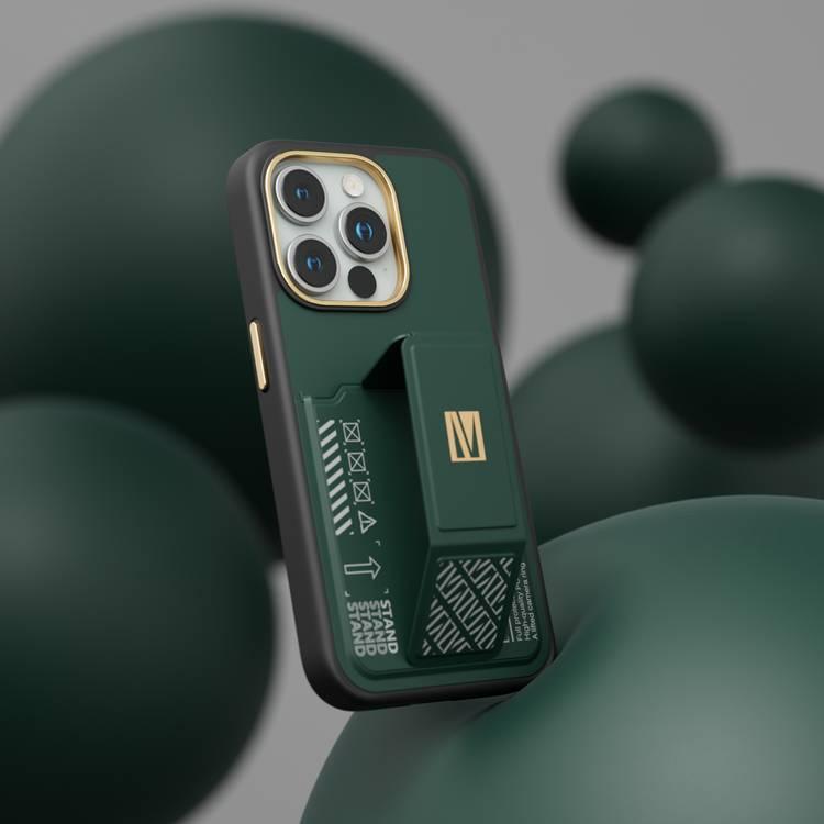 حافظة هاتف آيفون 15 برو من ليفيلو مورفيكس مع حامل بطاقات - أخضر
