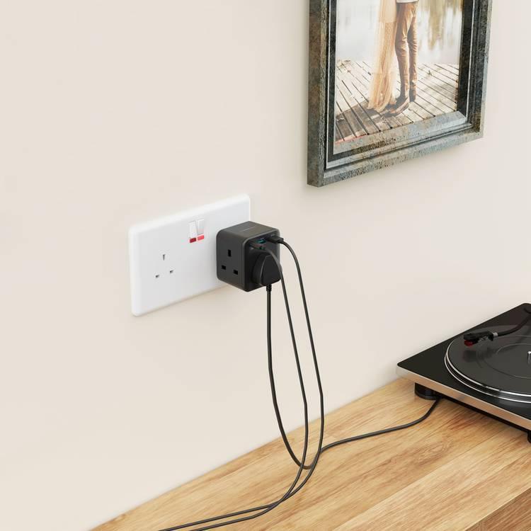 Powerology PWCUQC003 3-Outlet Wall Socket With Fast Charging USB Charger can effectively protect your device away from over-voltage, over-heating, short-circuiting - Black