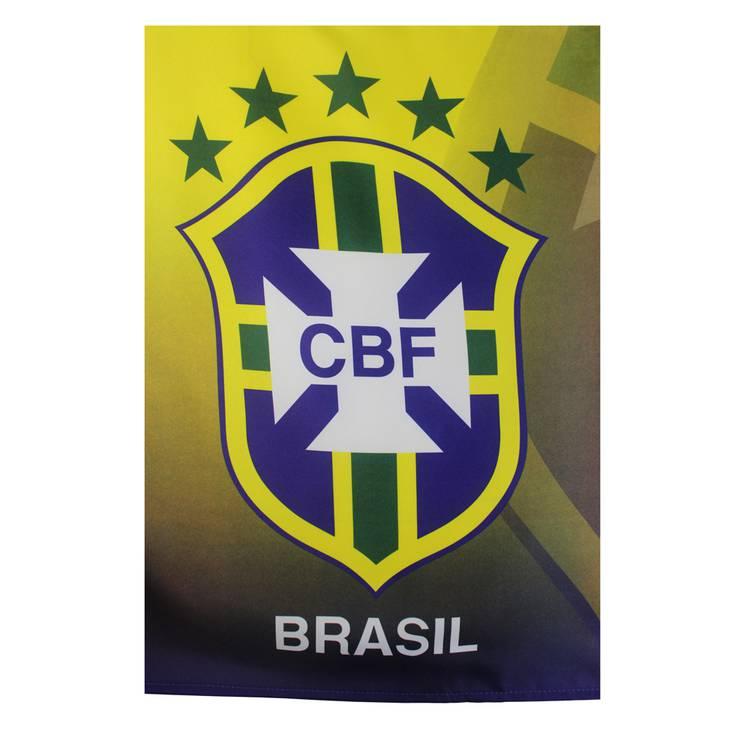 علم المشجعين البرازيل ، لون زاهي ومقاوم للأشعة فوق البنفسجية ، خفيف الوزن ، يظهر الدعم في الأحداث الرياضية والاحتفالات الأخرى ، مروحة راية كأس العالم FIFA ، منتج CBF الرسمي ، الحجم 96 سم × 64 سم