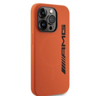 حافظة AMG MagSafe من السيليكون مع شعار AMG كبير لسلسلة iPhone 15 Pro - البرتقالي